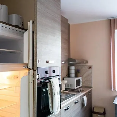 Apartament Modern & Bright 1bd Near Main Square