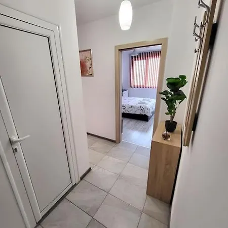 Apartament Modern & Bright 1bd Near Main Square