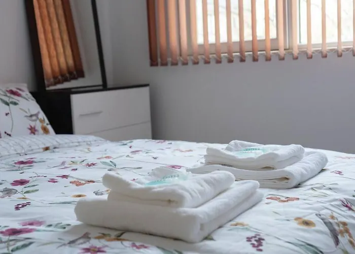 Modern & Bright 1bd Near Main Square Пловдив