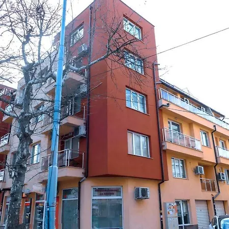 Apartment Modern & Bright 1bd Near Main Square