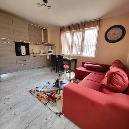 Apartment Modern & Bright 1bd Near Main Square Plovdiv