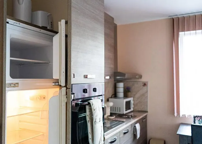 Apartment Modern & Bright 1bd Near Main Square